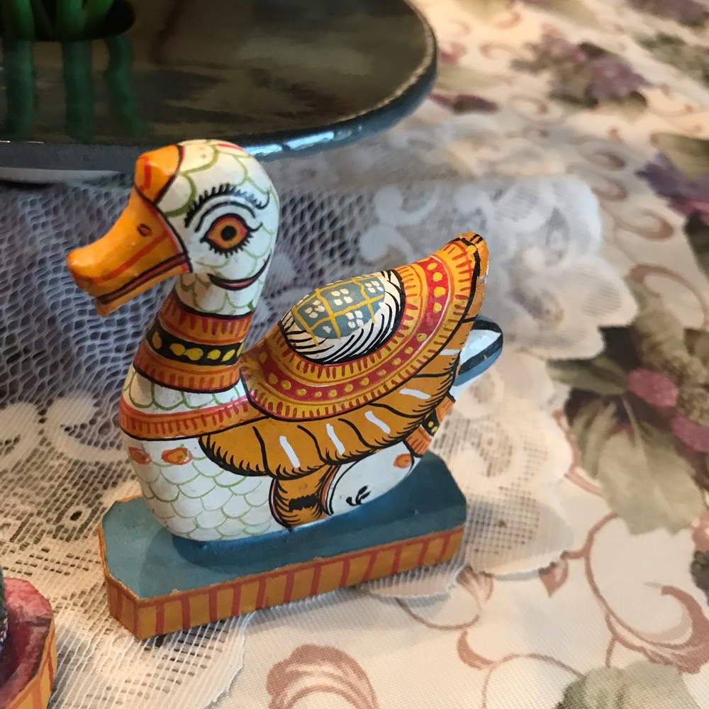 HAND CRAFTED PAINTED BIRDS VINTAGE - Picture 5 of 9